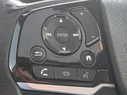 Used 2019 Honda Pilot Touring image 8