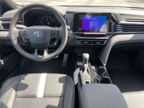 New 2026 Toyota Camry SE FWD image 10