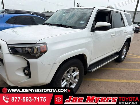 Used 2022 Toyota 4Runner SR5 RWD image 1