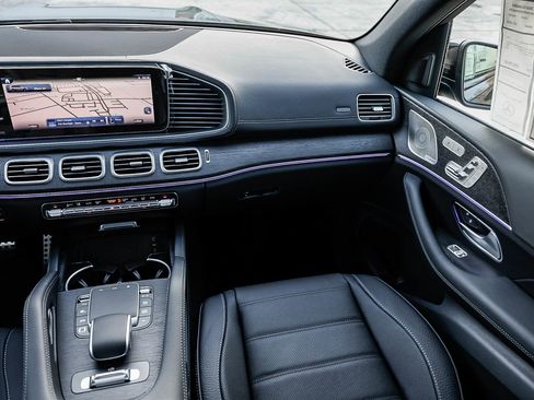 New 2026 Mercedes-Benz GLS 450 4MATIC image 15
