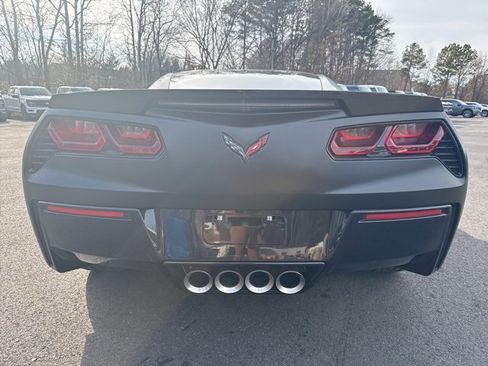 Used 2017 Chevrolet Corvette Stingray Coupe image 4