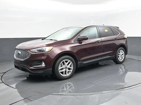 Used 2023 Ford Edge SEL w/ Convenience Package AWD/4WD image 2