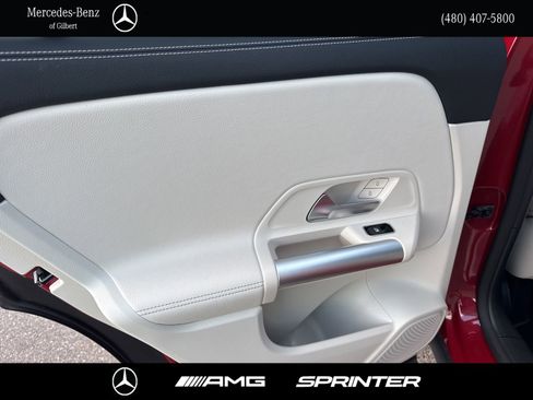 Certified 2025 Mercedes-Benz GLA 250 image 19