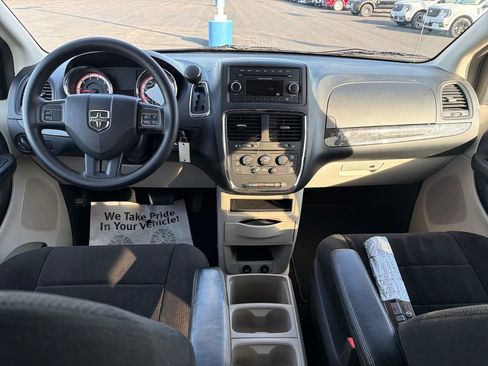 Used 2013 Dodge Grand Caravan SE FWD image 12