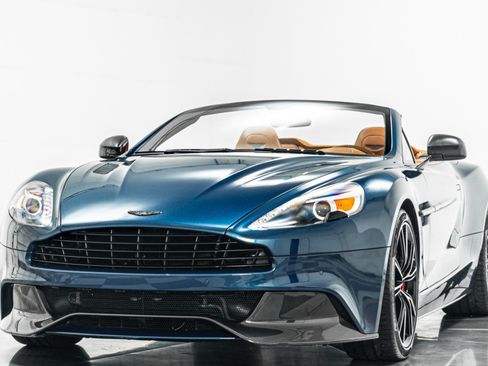 Used 2016 Aston Martin Vanquish Volante RWD image 5