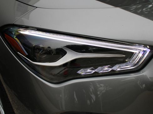 Used 2025 Mercedes-Benz CLA 250 4MATIC image 11