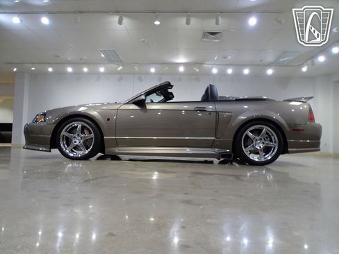 Used 2002 Ford Mustang GT image 8