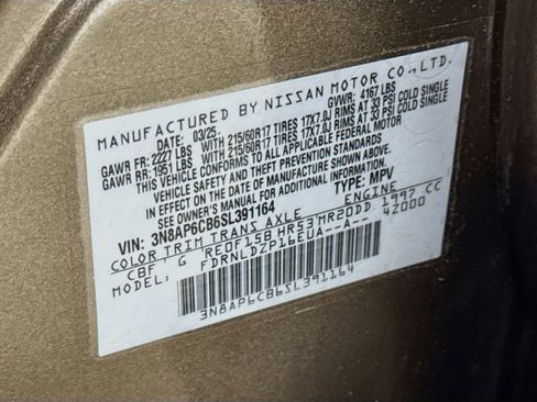 Used 2025 Nissan Kicks SV AWD/4WD image 27