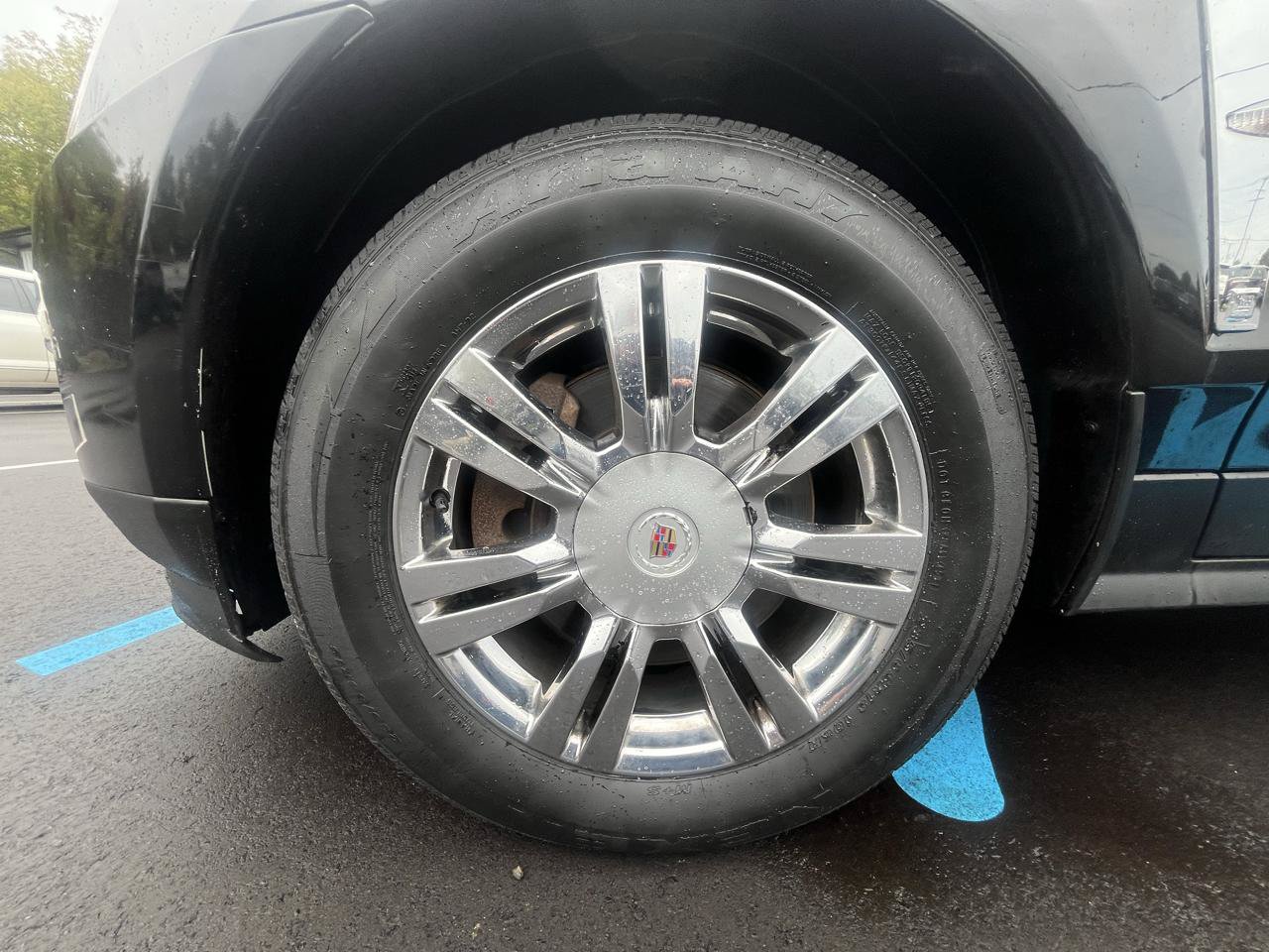 Used 2011 Cadillac SRX Luxury FWD image 20