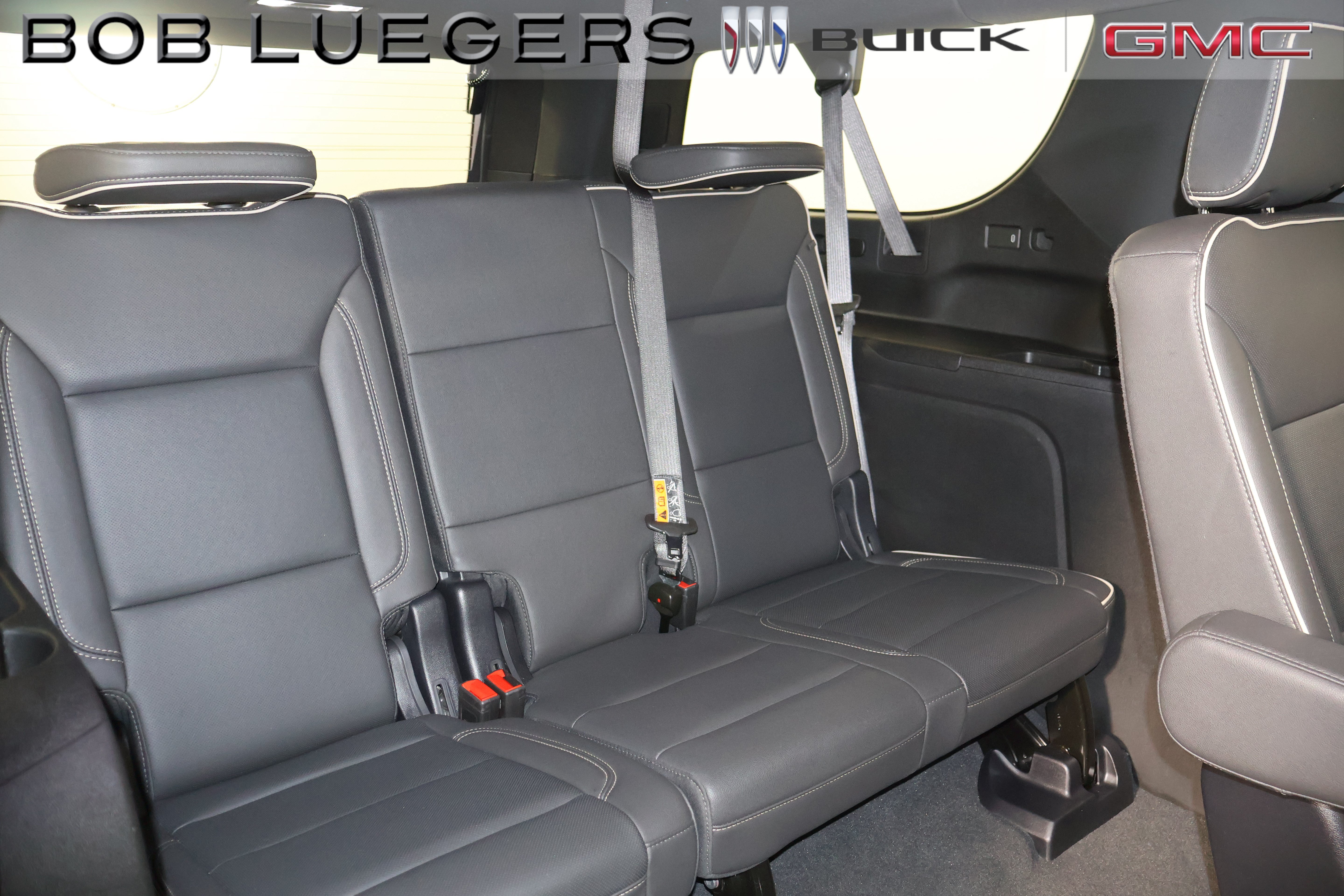 Certified 2025 GMC Yukon XL Elevation w/ Elevation Premium Package AWD/4WD image 18