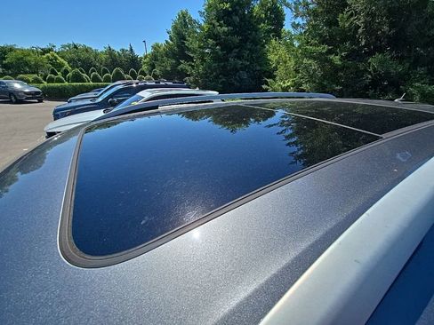 Used 2019 Volkswagen Atlas SE w/ Panoramic Sunroof Package AWD/4WD image 10