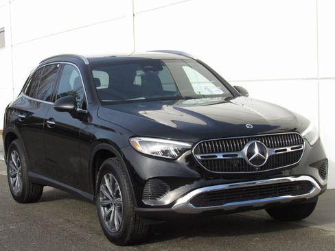 New 2026 Mercedes-Benz GLC 300 4MATIC image 2
