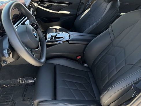 Used 2025 BMW 530i image 20