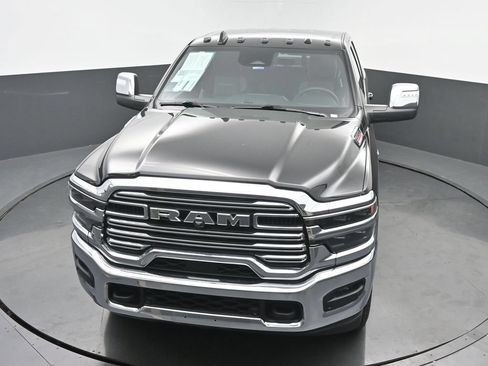 Used 2025 RAM 2500 Laramie AWD/4WD image 56