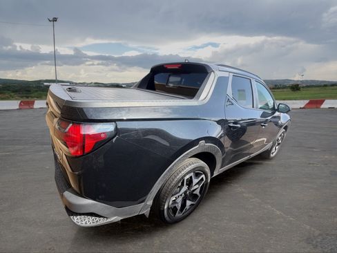 Used 2023 Hyundai Santa Cruz Limited AWD/4WD image 3