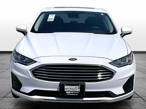 Used 2020 Ford Fusion SE FWD image 3