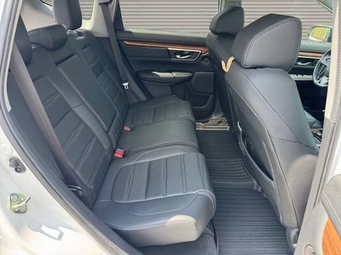 Used 2020 Honda CR-V Touring image 17