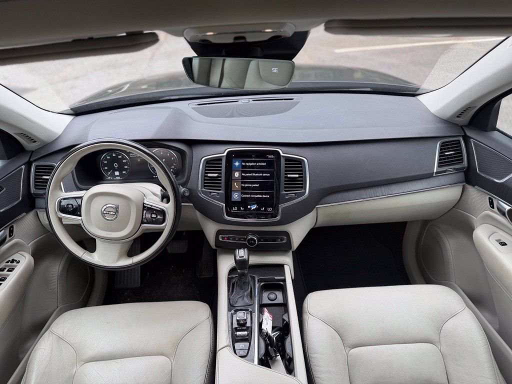 Used 2020 Volvo XC90 T5 Momentum AWD/4WD image 22