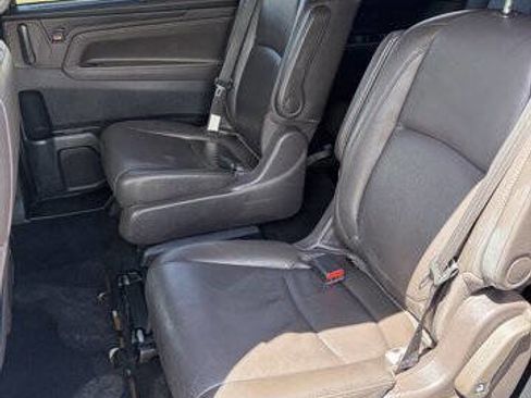 Used 2018 Honda Odyssey EX-L image 14