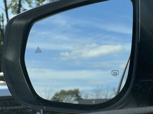 Used 2022 Jeep Grand Cherokee L Laredo w/ Luxury Tech Group I image 28