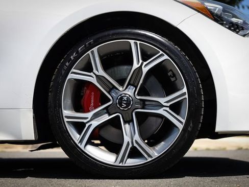 Used 2019 Kia Stinger GT1 RWD image 24