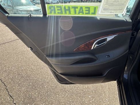 Used 2013 Buick LaCrosse Leather FWD image 13