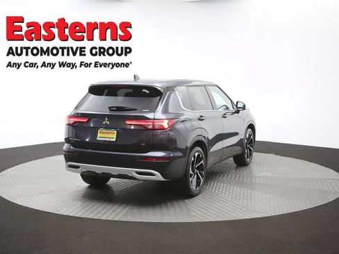 Used 2024 Mitsubishi Outlander SE AWD/4WD image 39