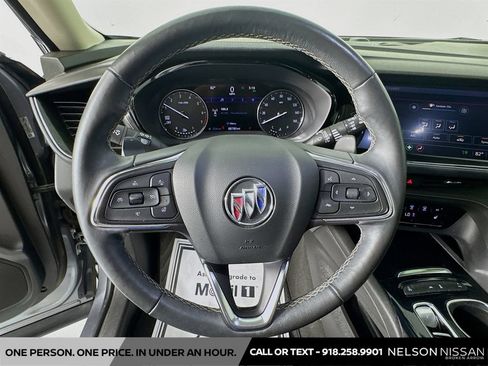 Used 2021 Buick Envision Essence FWD image 11