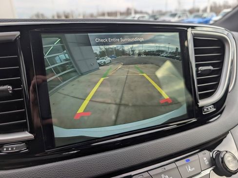 New 2026 Chrysler Voyager LX image 3