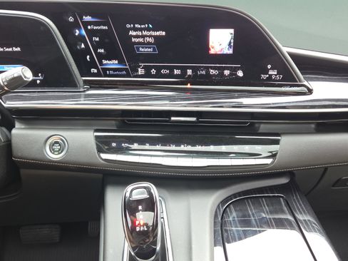 Used 2021 Cadillac Escalade Sport w/ Driver Assist Tech Package image 24