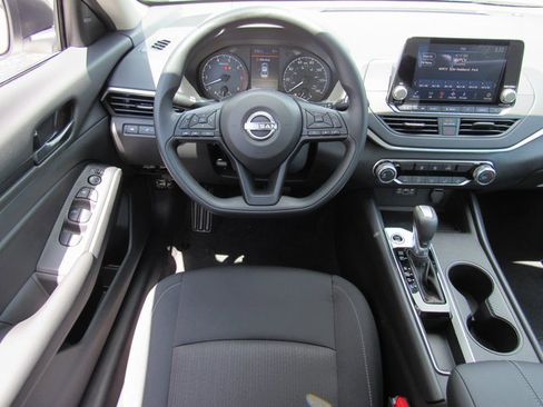 New 2025 Nissan Altima 2.5 S image 11