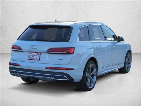 Used 2021 Audi Q7 3.0T Prestige image 5