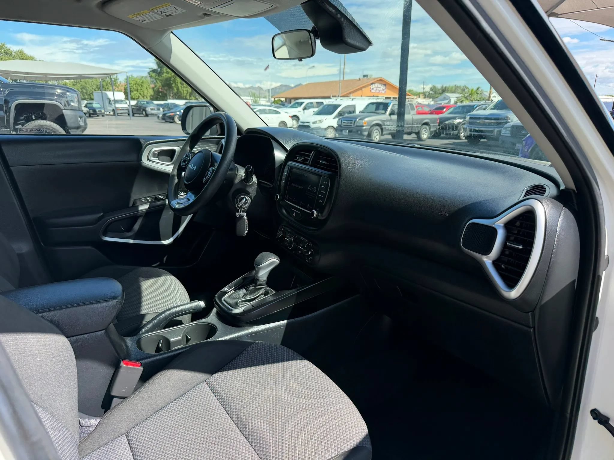 Used 2022 Kia Soul LX w/ Technology Package FWD image 29