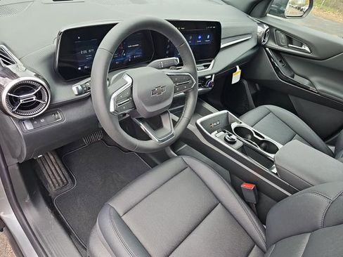 New 2026 Chevrolet Equinox LT w/ Convenience Package II image 11