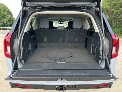 Used 2025 Ford Expedition Max Active AWD/4WD image 24