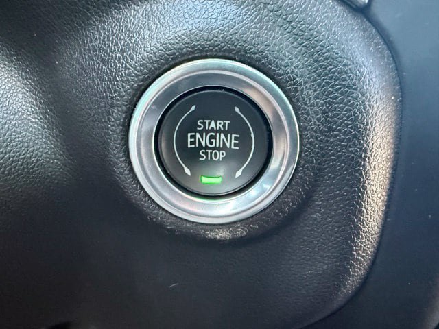 Certified 2022 Chevrolet Silverado 1500 RST w/ LPO, Blackout Package AWD/4WD image 34