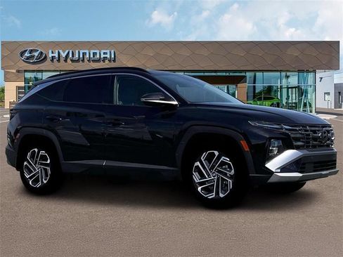 Used 2026 Hyundai Tucson Limited AWD/4WD image 10