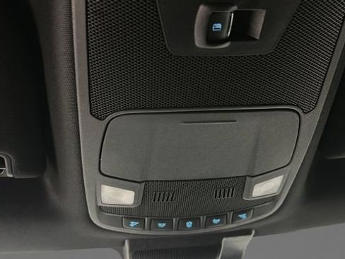 Used 2019 Ford F150 XLT w/ Equipment Group 302A Luxury AWD/4WD image 23