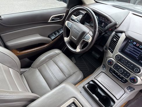Used 2020 GMC Yukon XL Denali w/ Denali Ultimate Package image 36