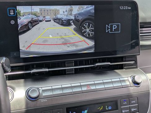 Used 2025 Hyundai Kona SEL FWD image 28
