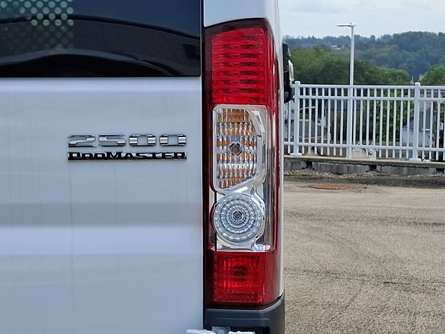 Used 2025 RAM ProMaster 2500 w/ U-Haul Equipment Group FWD image 14