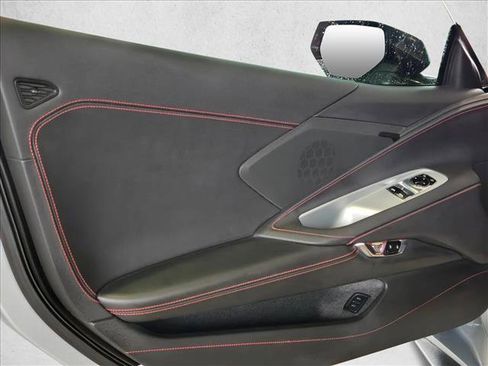 Used 2022 Chevrolet Corvette Stingray Coupe RWD image 10
