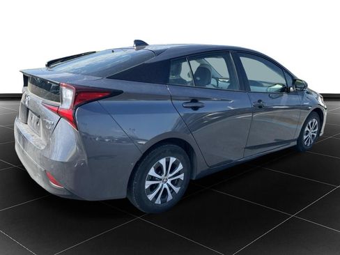 Used 2021 Toyota Prius XLE AWD/4WD image 5