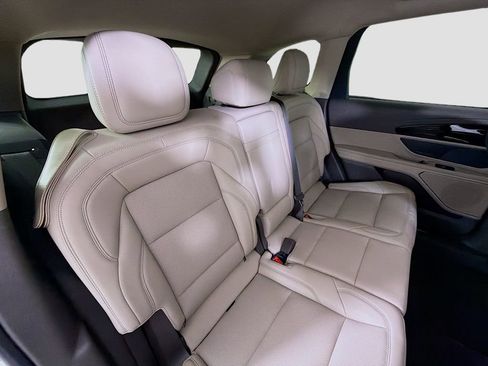 Used 2024 Lincoln Nautilus Premier image 29