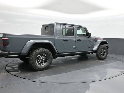 Used 2025 Jeep Gladiator Mojave AWD/4WD image 23