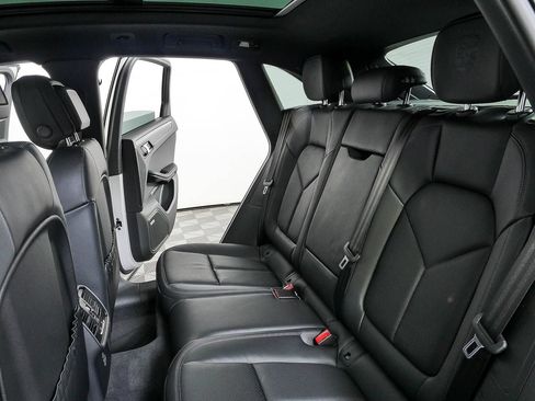 New 2026 Porsche Macan Turbo AWD/4WD image 22