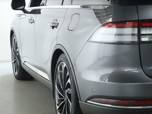 Used 2021 Lincoln Aviator Reserve w/ Equipment Group 202A image 39