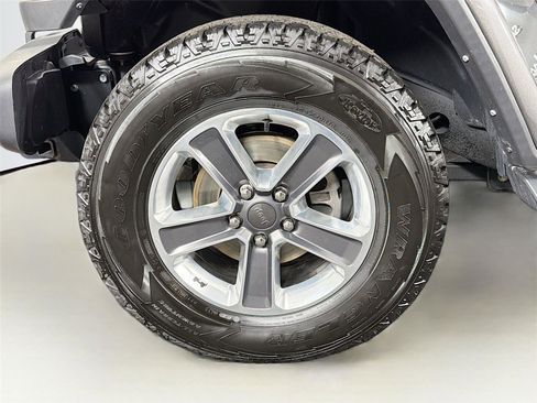 Used 2021 Jeep Wrangler Unlimited Sahara w/ LED Lighting Group image 29
