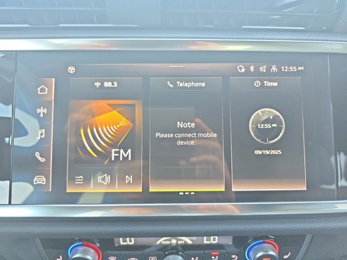 New 2025 Audi Q3 2.0T Premium image 20