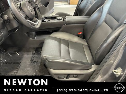 Used 2023 Nissan Rogue SV w/ SV Premium Package AWD/4WD image 18